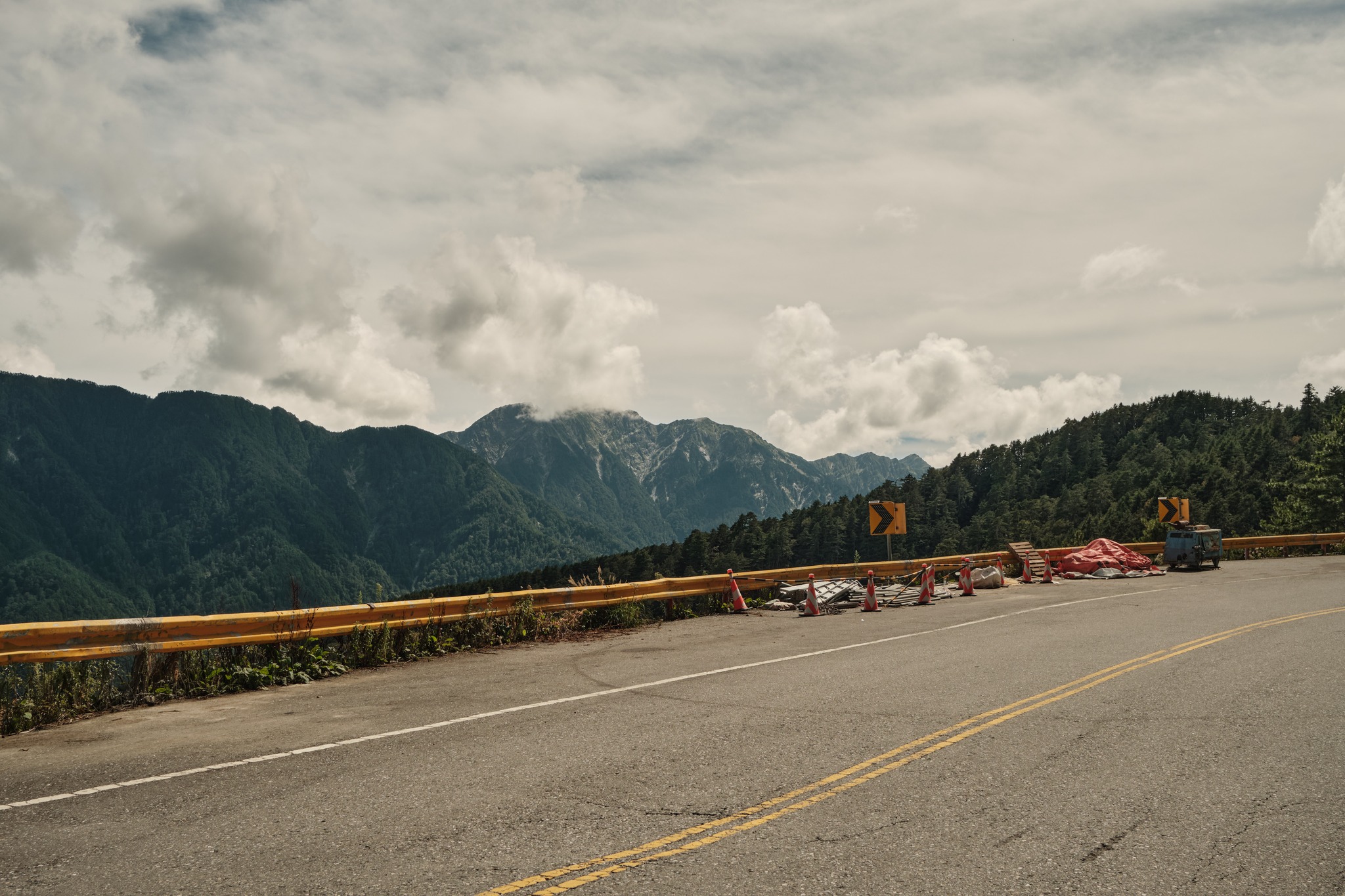 ภูเขารอบๆ