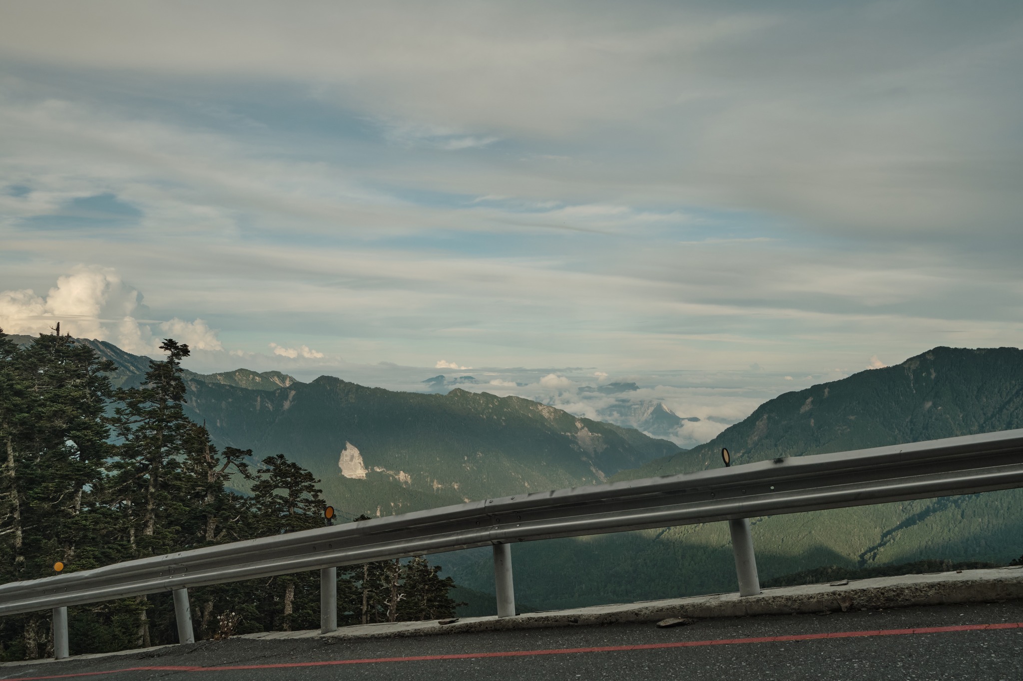 กลับเข้าเมือง