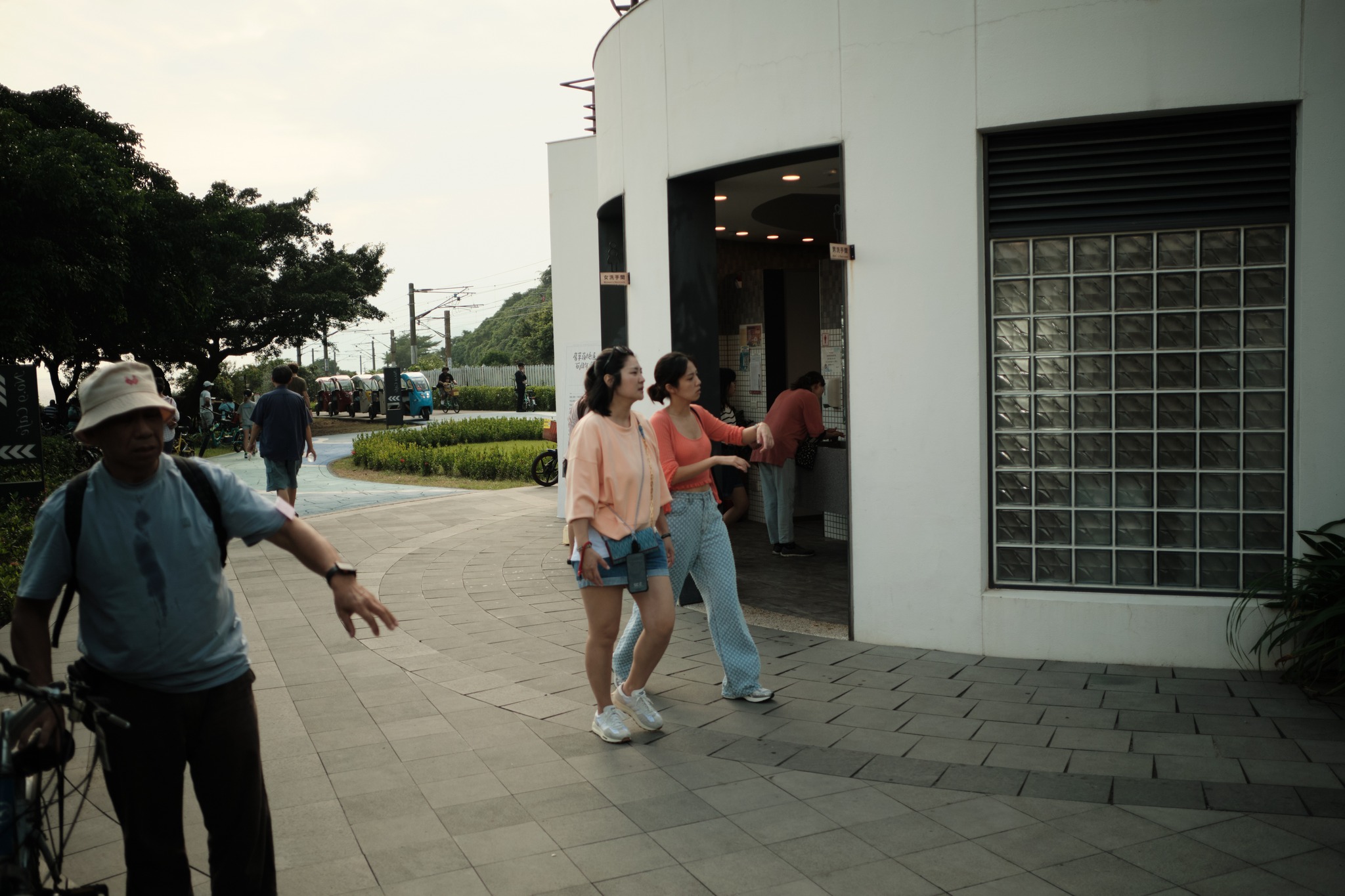 คนปั่นจักรยาน