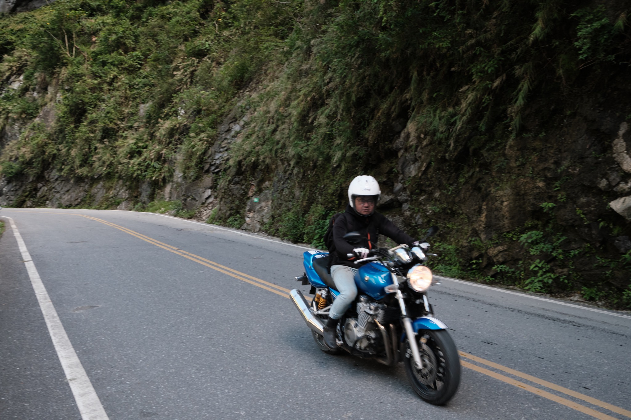 นักบิดบนถนน