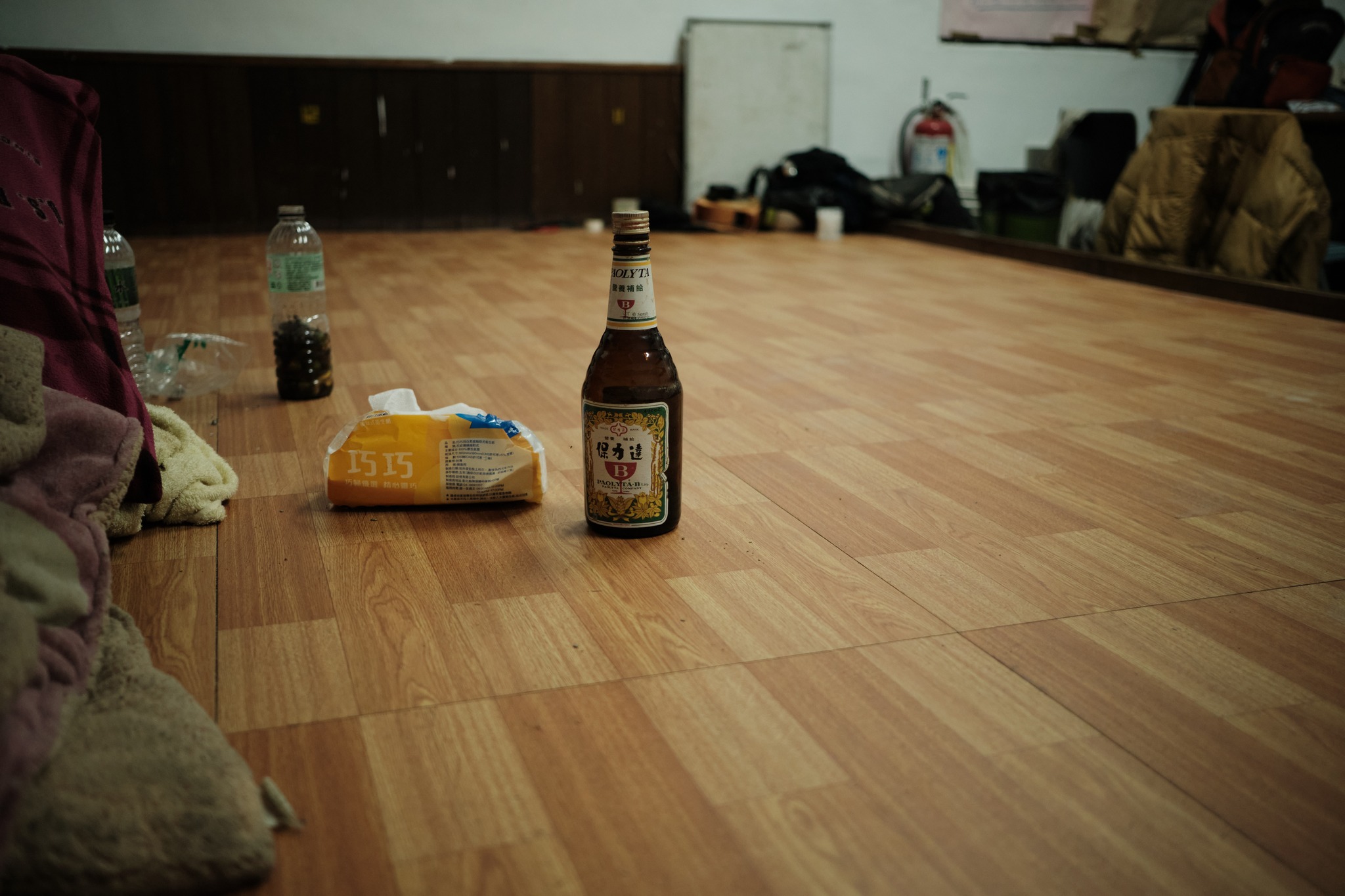 Community center ที่กลายเป็นที่พักคนงาน